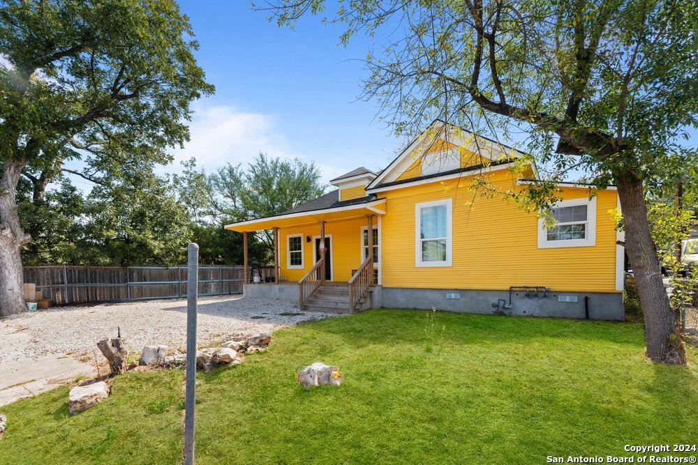 214 E Hart Ave , San Antonio, TX, 78214-1534 | 1821672 | Realty Texas LLC