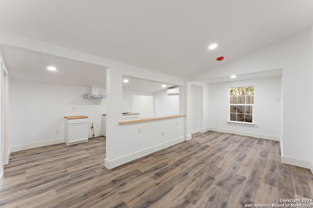214 E Hart Ave , San Antonio, TX, 78214-1534 | 1821672 | Realty Texas LLC