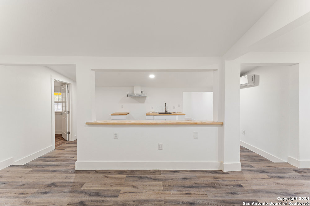 214 E Hart Ave , San Antonio, TX, 78214-1534 | 1821672 | Realty Texas LLC
