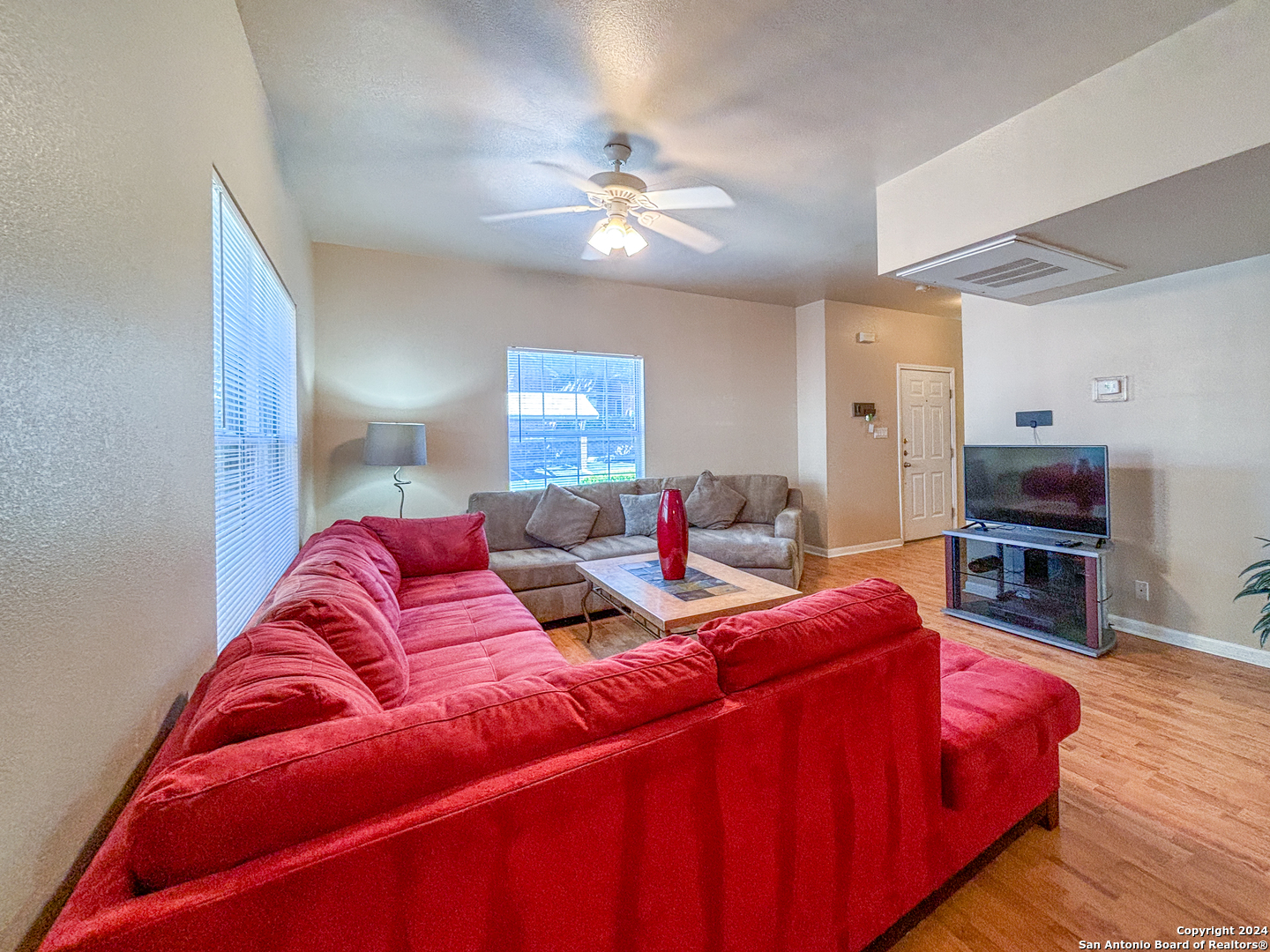 52 Chapel Hill Circle , San Antonio, TX, 78240 | 1821952 | Realty Texas LLC