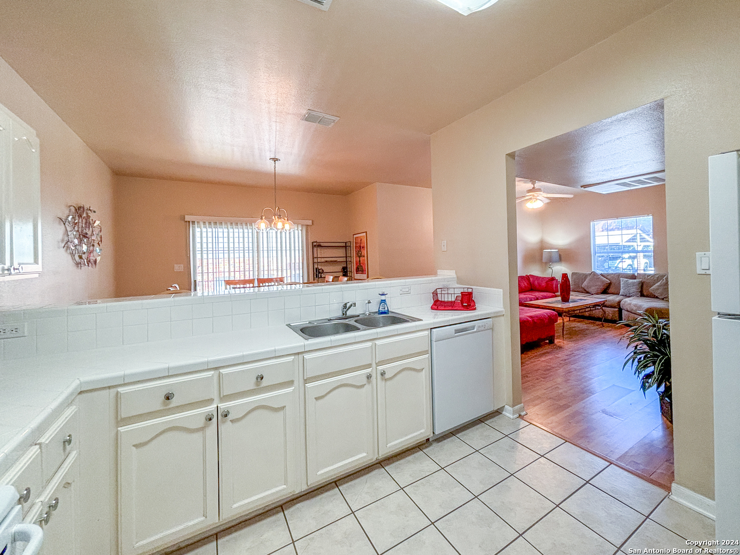 52 Chapel Hill Circle , San Antonio, TX, 78240 | 1821952 | Realty Texas LLC