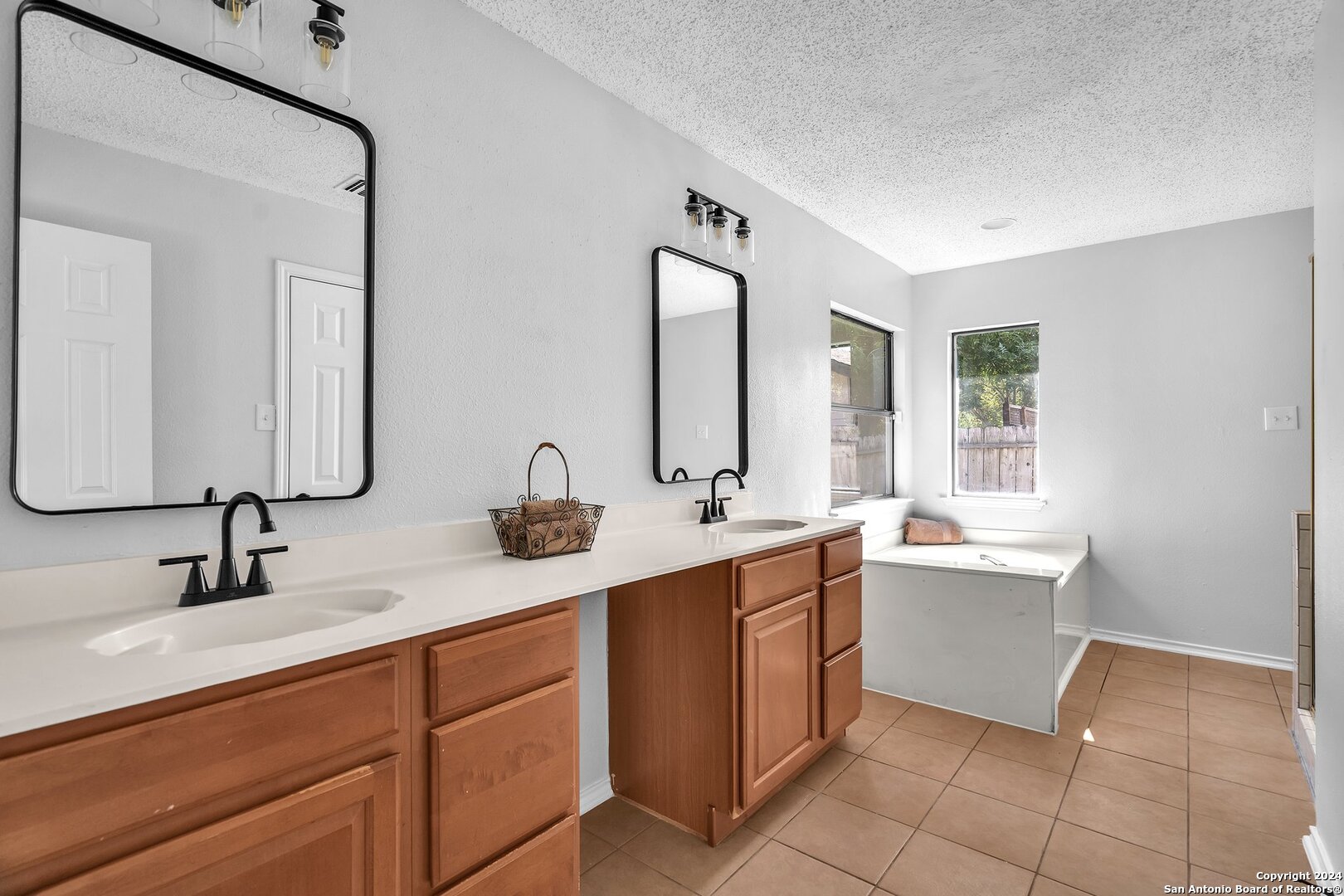 9766 Spruce Ridge , Converse, TX, 78109 | 1823605 | Realty Texas LLC