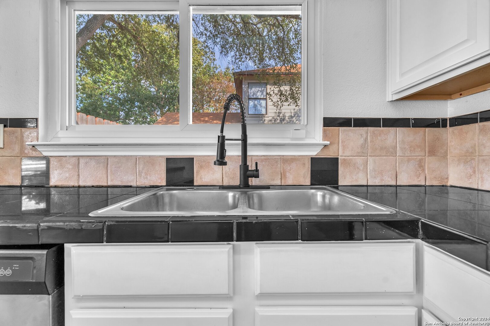 9766 Spruce Ridge , Converse, TX, 78109 | 1823605 | Realty Texas LLC