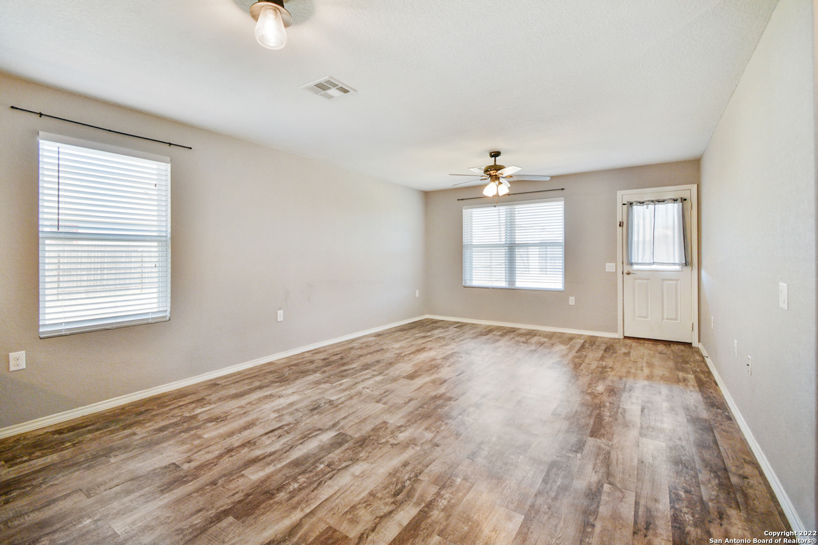 6962 Cozy Run , San Antonio, TX, 78218-4481 | 1823580 | Realty Texas LLC