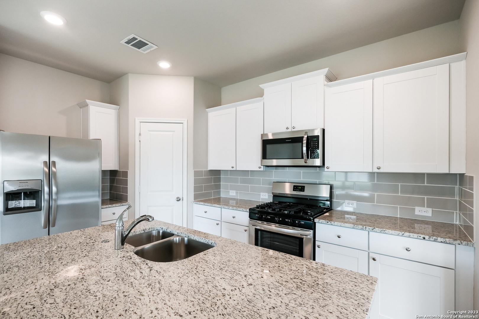 2661 Highgarden St , Corpus Christi, TX, 78415 | 1823963 | Realty Texas LLC