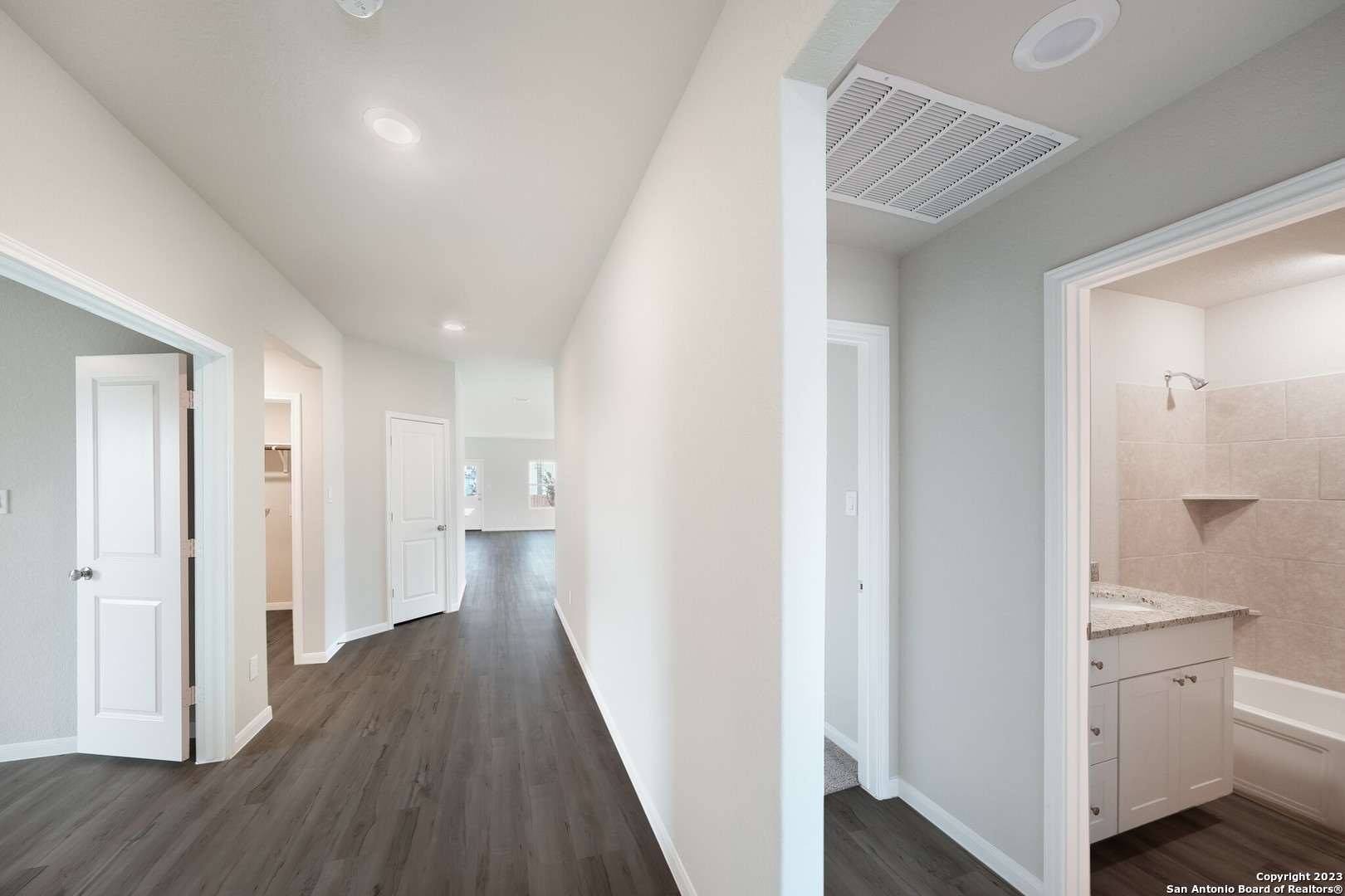 2661 Highgarden St , Corpus Christi, TX, 78415 | 1823963 | Realty Texas LLC