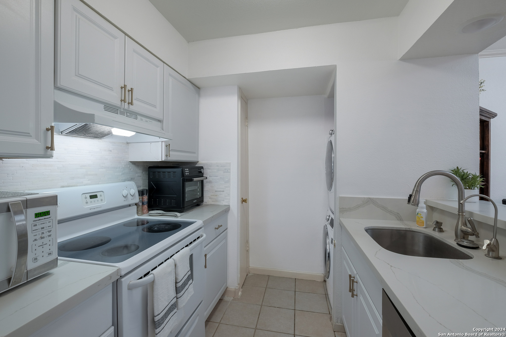 3843 Barrington Street 143-k , San Antonio, TX, 78217-4169 | 1825320 | Realty Texas LLC