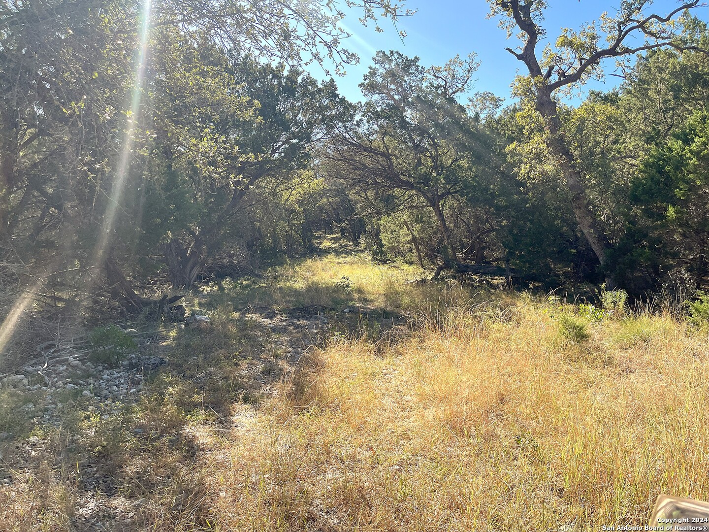 2763 E Ranch Road 337 , Leakey, TX, 78873 | 1825951 | Realty Texas LLC