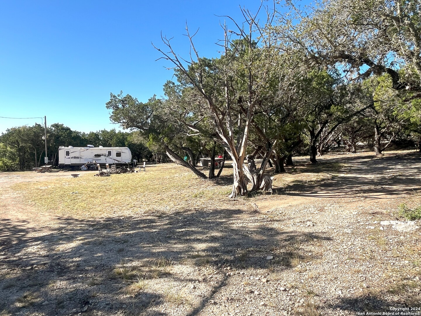 2763 E Ranch Road 337 , Leakey, TX, 78873 | 1825951 | Realty Texas LLC