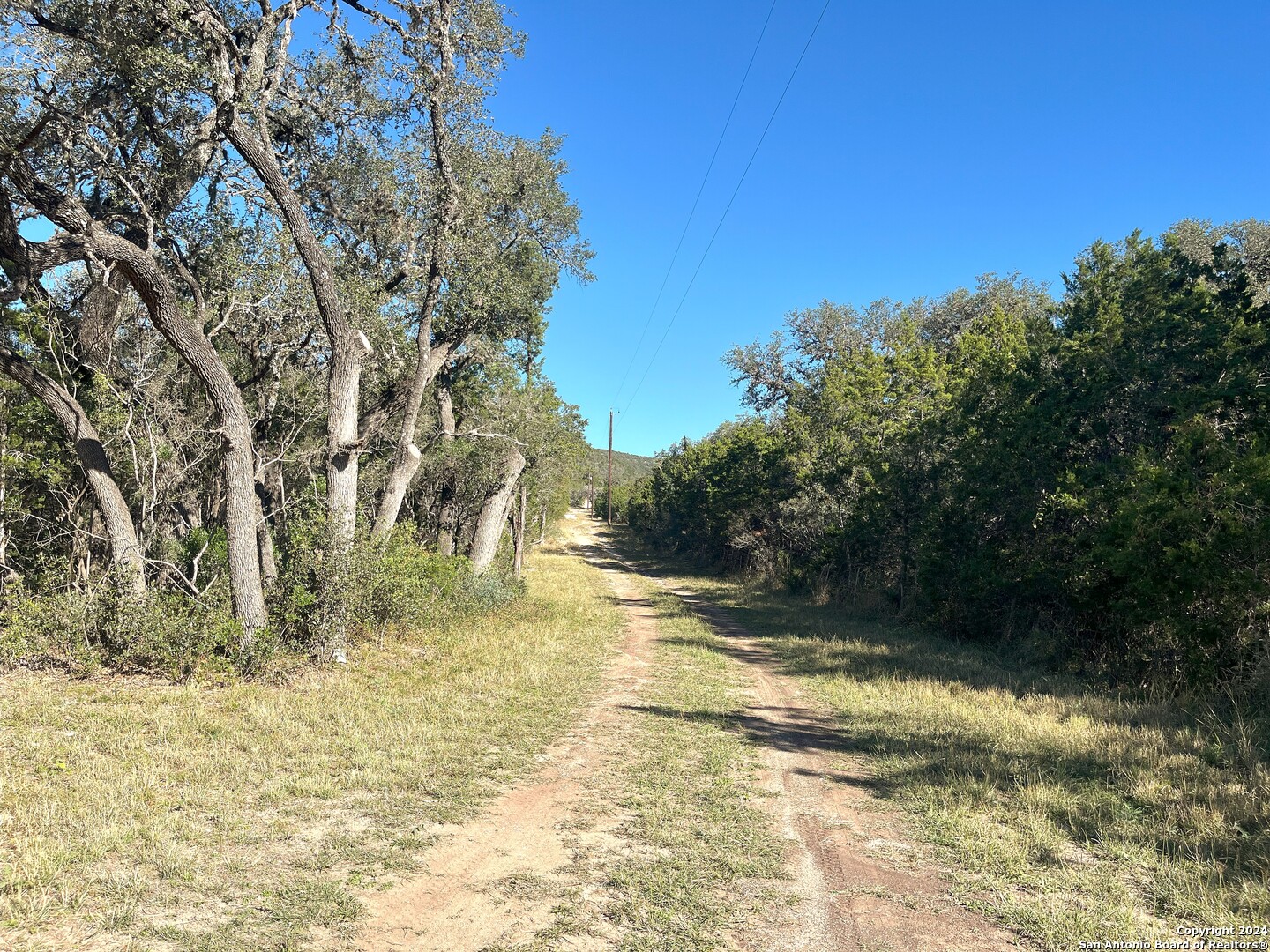 2763 E Ranch Road 337 , Leakey, TX, 78873 | 1825951 | Realty Texas LLC