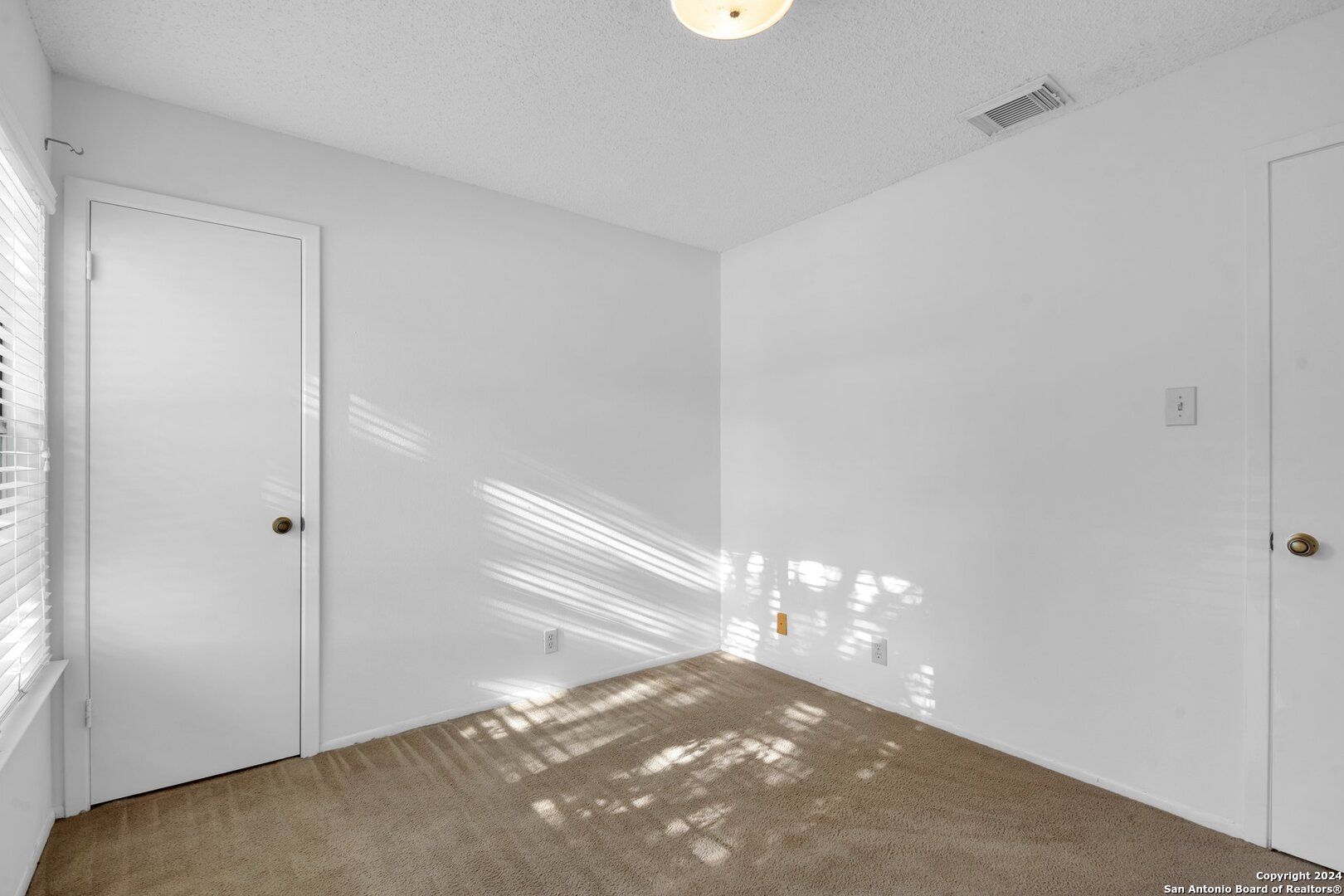 707 Meadow Forge , Converse, TX, 78109-1627 | 1826420 | Realty Texas LLC