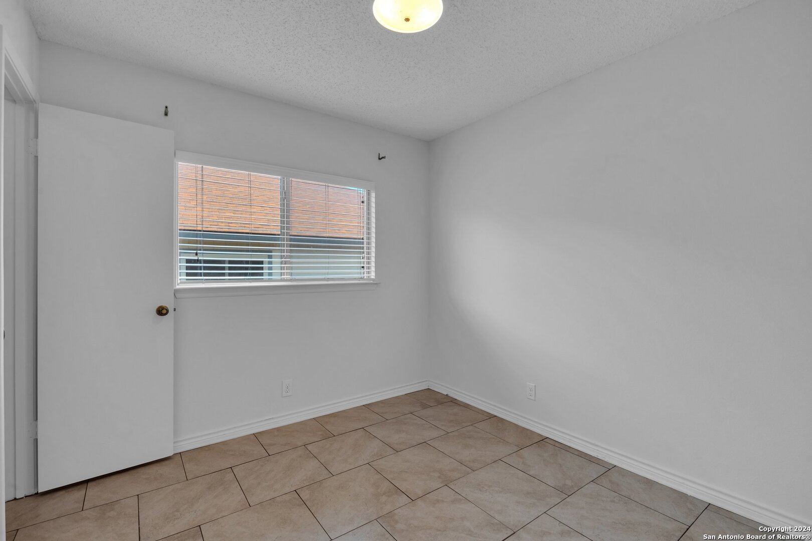 707 Meadow Forge , Converse, TX, 78109-1627 | 1826420 | Realty Texas LLC