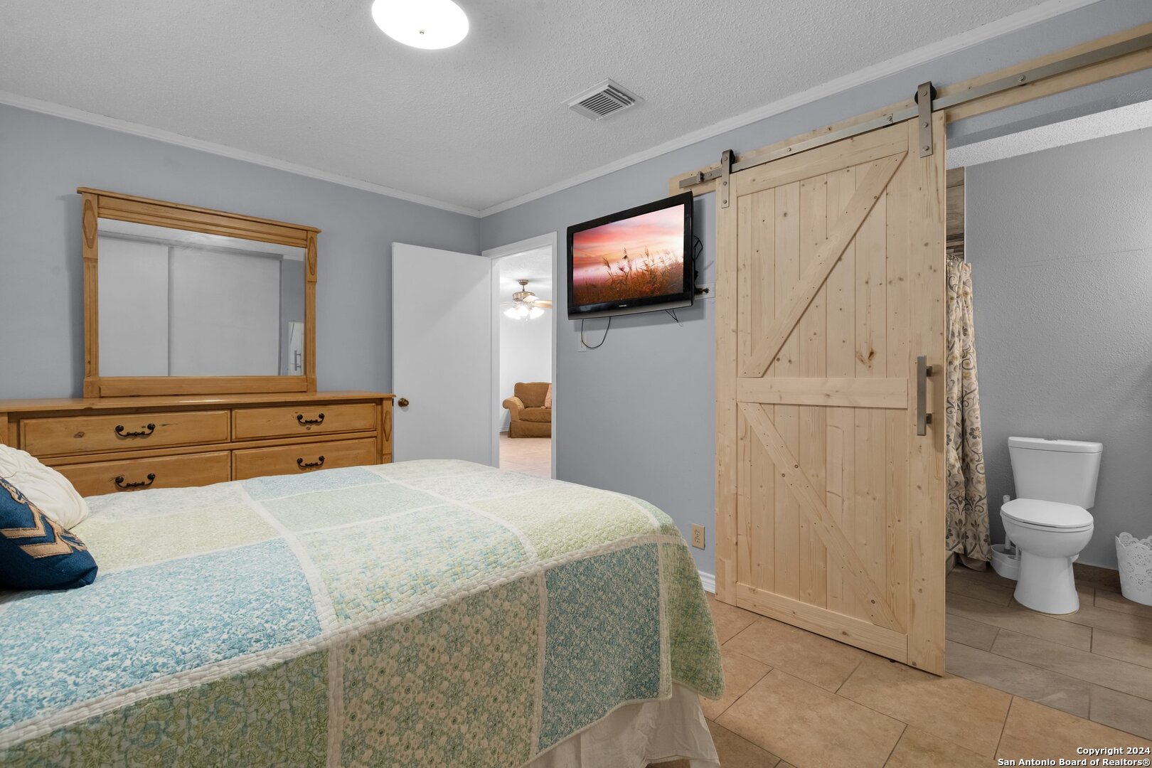 707 Meadow Forge , Converse, TX, 78109-1627 | 1826420 | Realty Texas LLC
