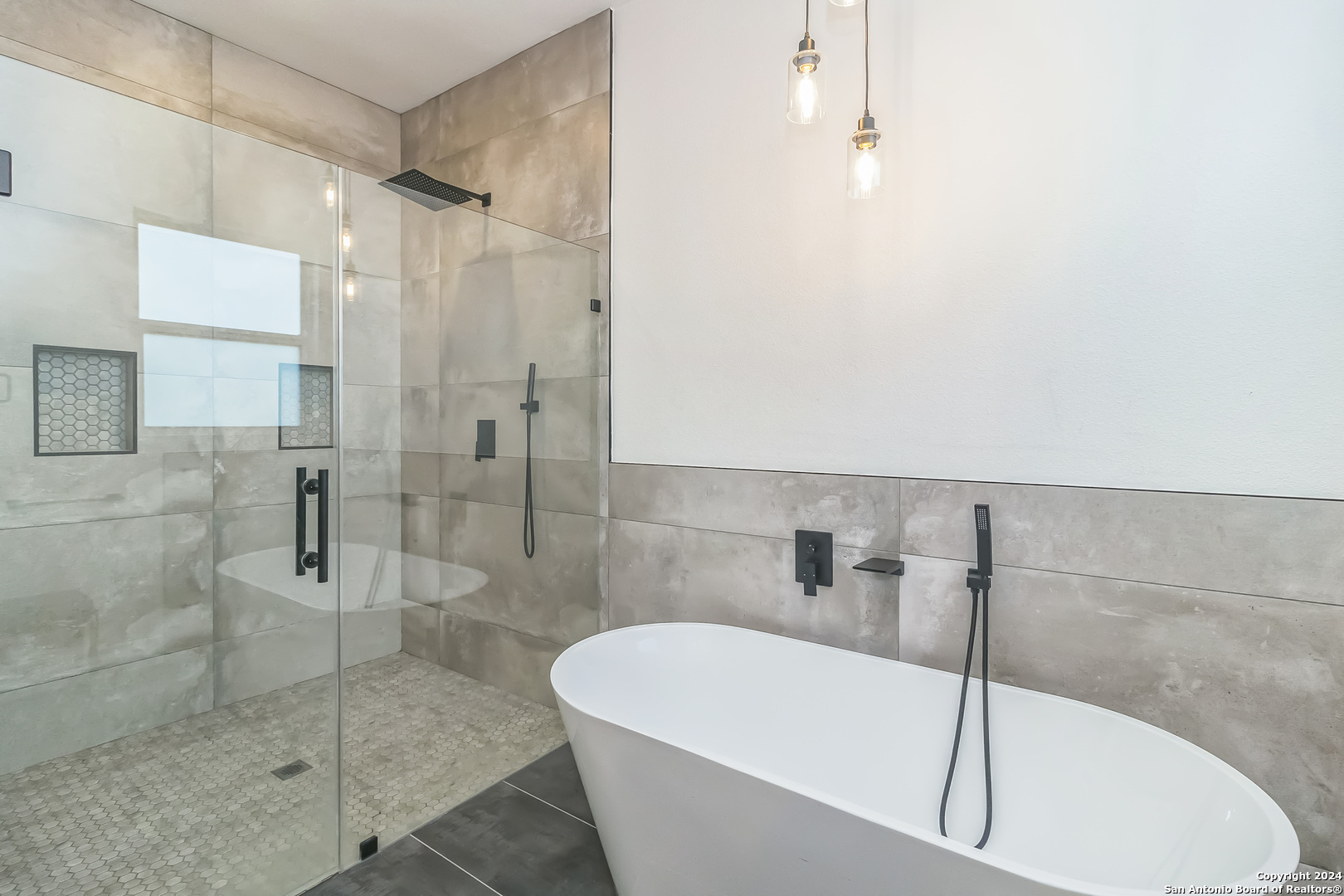 1090 Pegasus Dr , Spring Branch, TX, 78070 | 1826694 | Realty Texas LLC