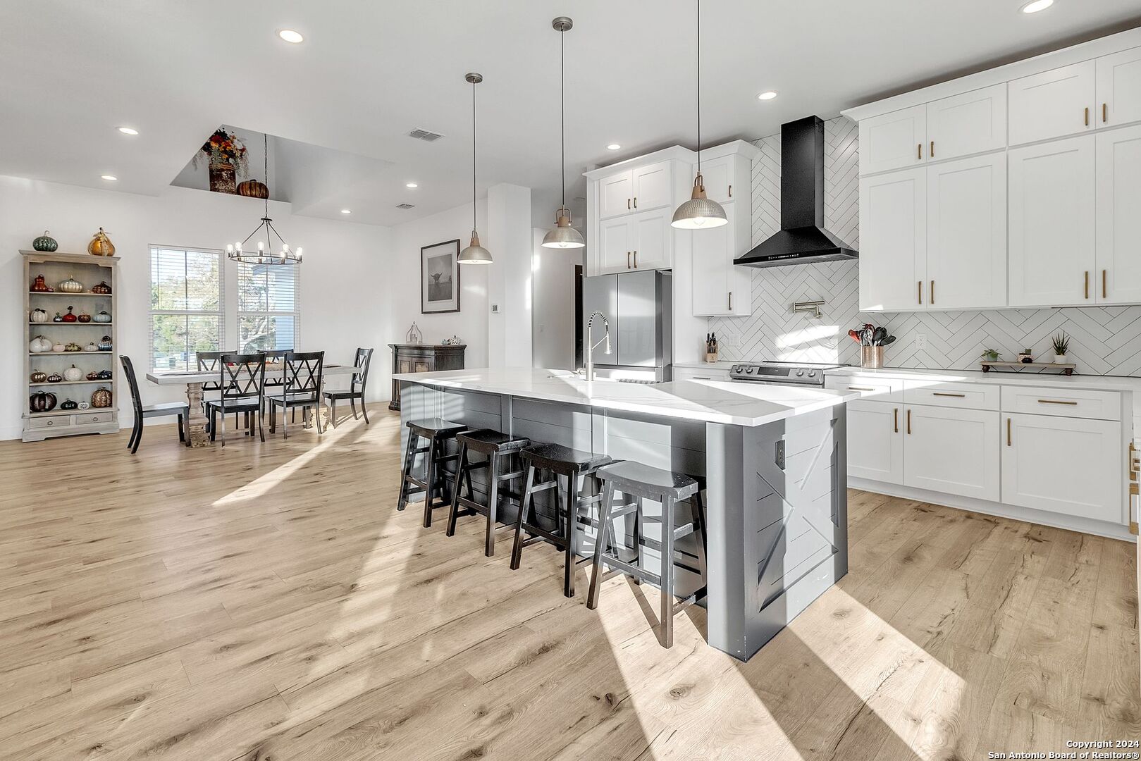 1090 Pegasus Dr , Spring Branch, TX, 78070 | 1826694 | Realty Texas LLC
