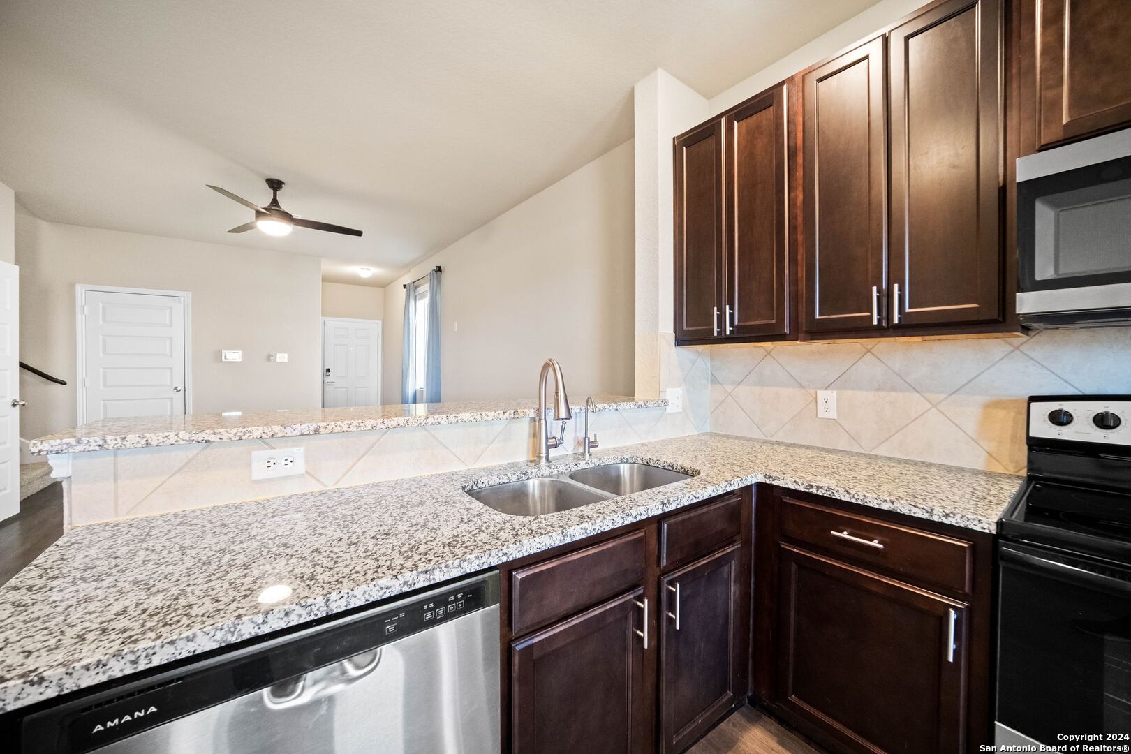 10211 Melissa Ranch Blvd , San Antonio, TX, 78245-4914 | 1828275 | Realty Texas LLC