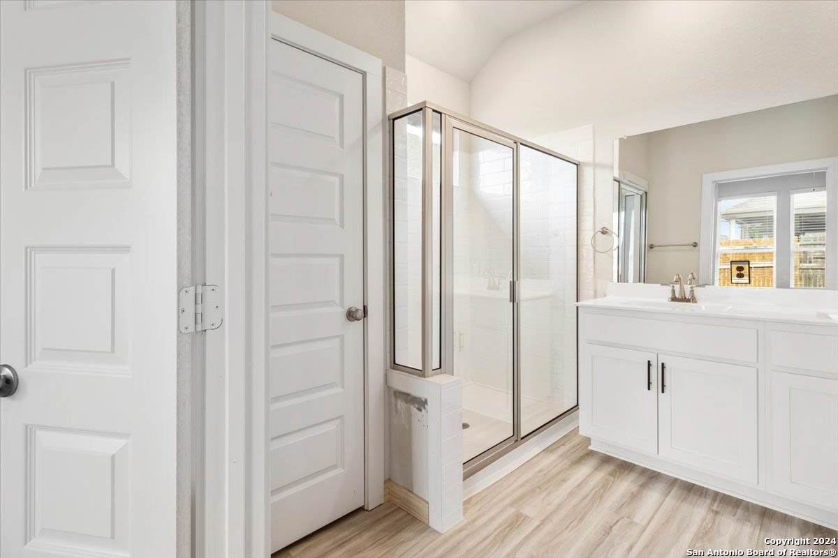 202 Scarlet Oak Creek , Seguin, TX, 78155 | 1828813 | Realty Texas LLC