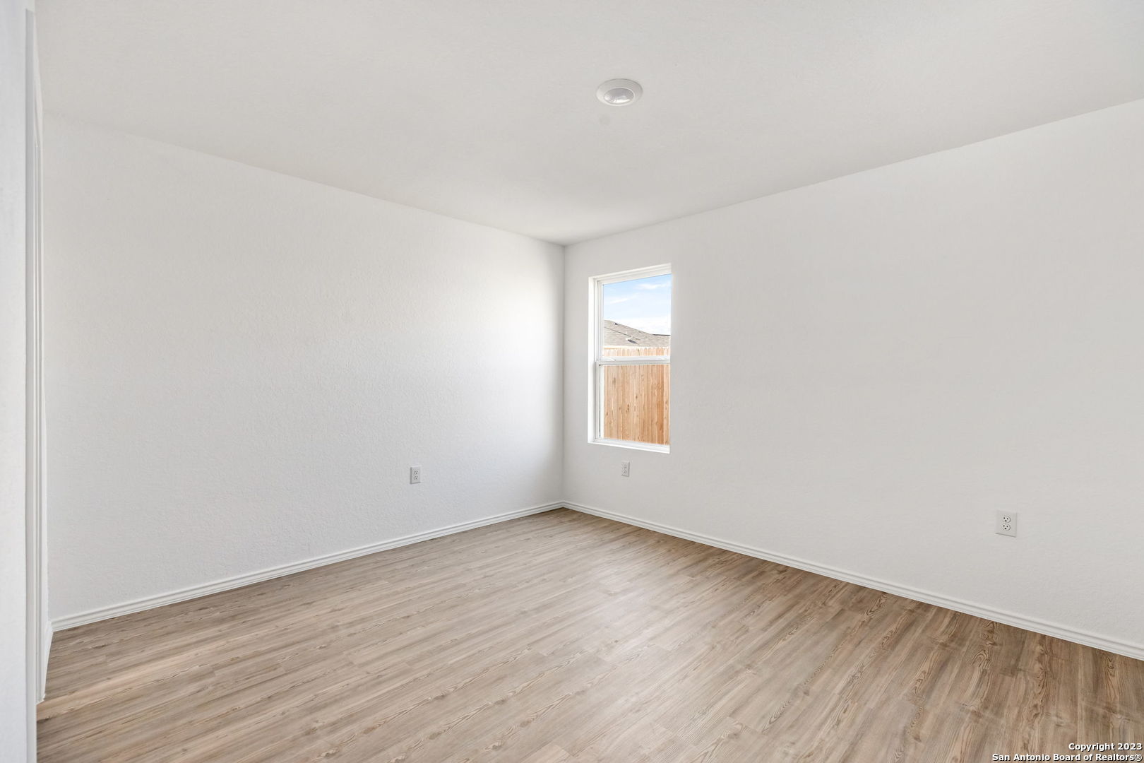 10162 Asta Trail , San Antonio, TX, 78224 | 1831536 | Realty Texas LLC