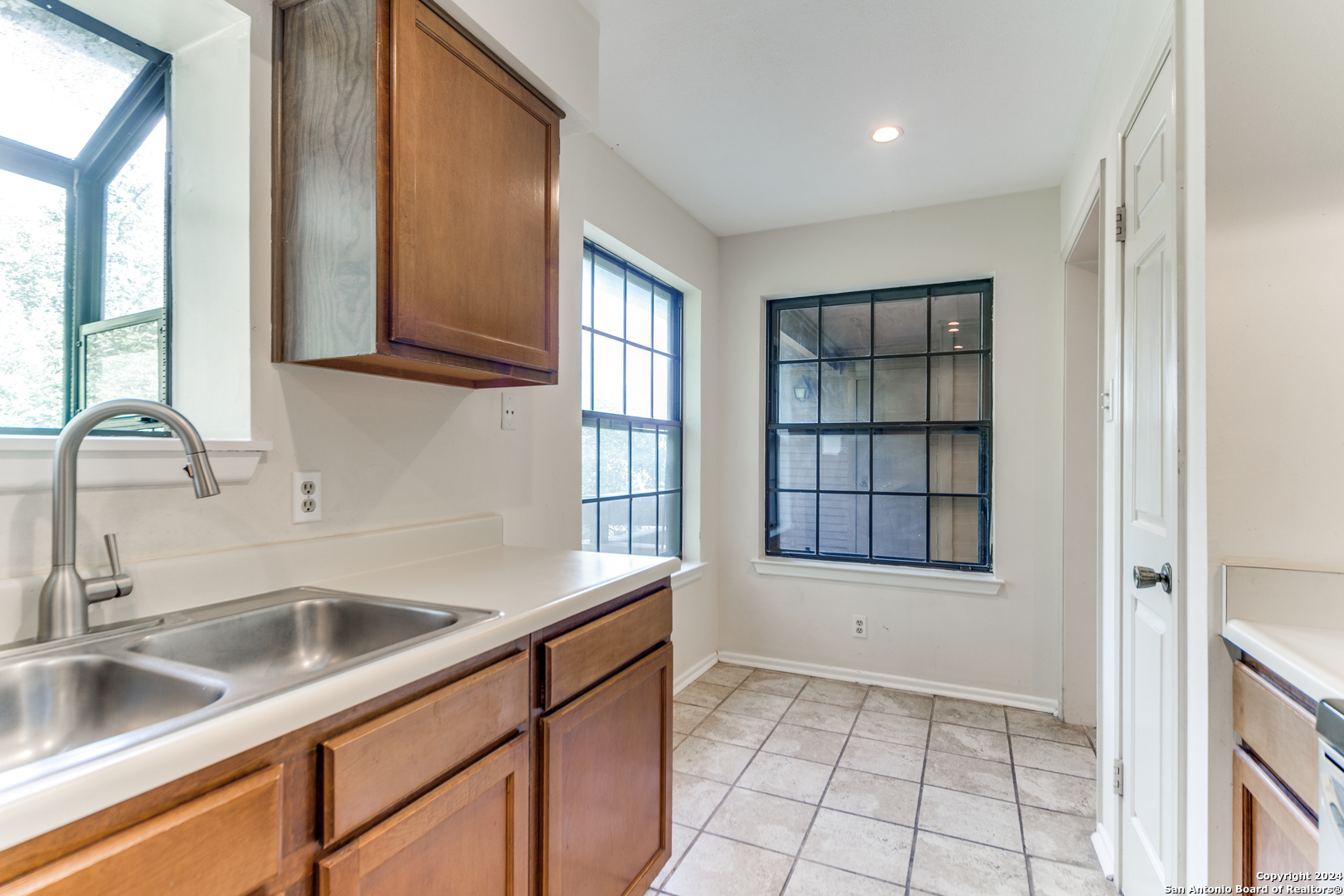 10955 Wurzbach Rd 807 , San Antonio, TX, 78230-2571 | 1831664 | Realty Texas LLC