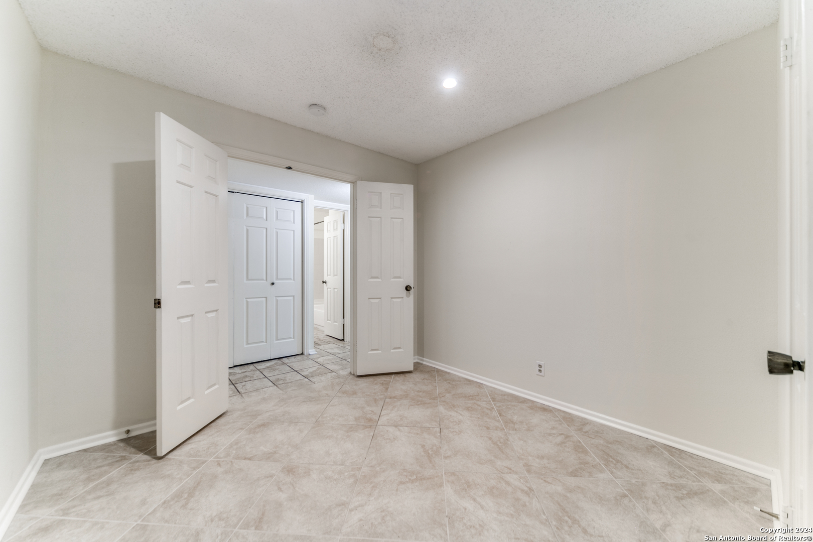 10955 Wurzbach Rd 807 , San Antonio, TX, 78230-2571 | 1831664 | Realty Texas LLC