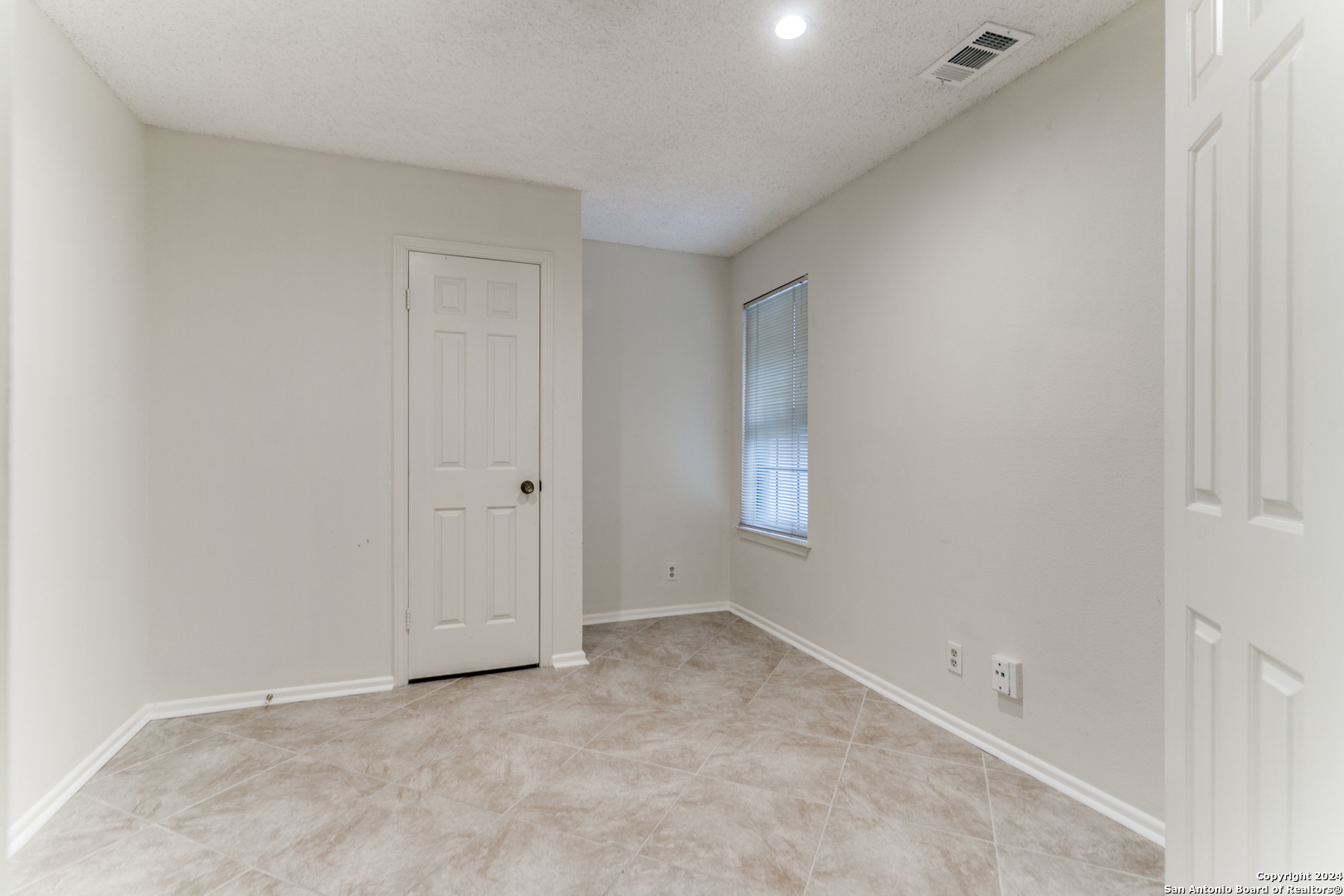 10955 Wurzbach Rd 807 , San Antonio, TX, 78230-2571 | 1831664 | Realty Texas LLC