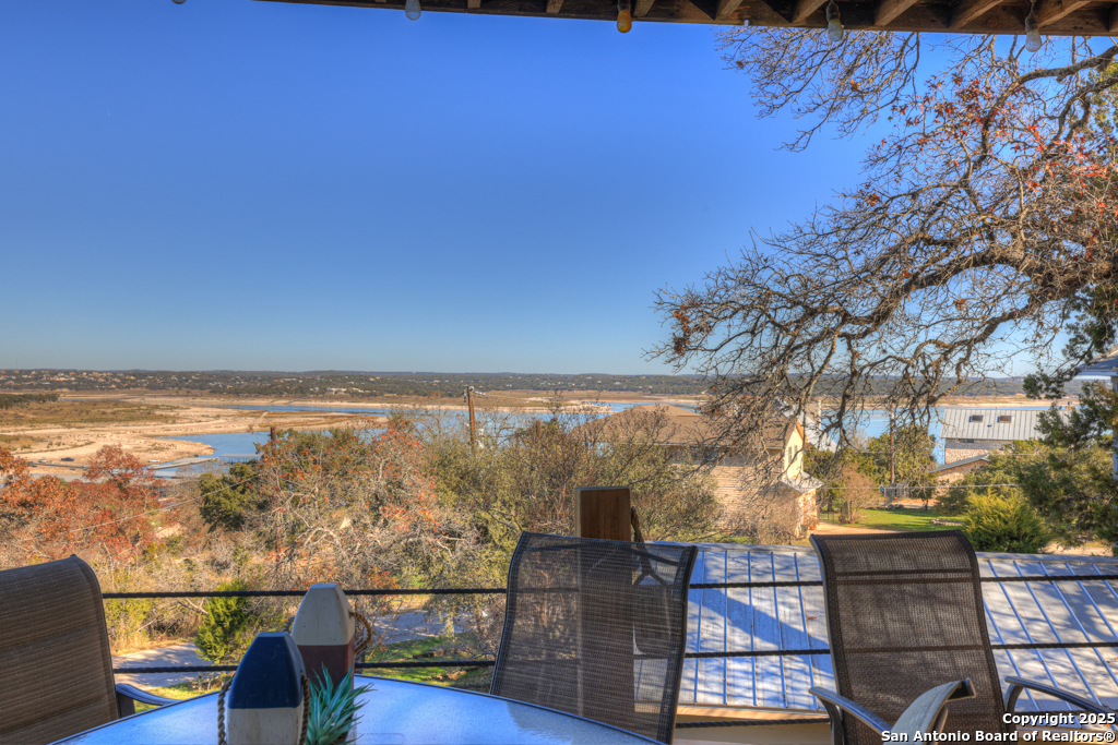 1518 W Lakeside Dr, CANYONLAKE, TX, 78133-5800 | 1831850 | Realty Texas LLC