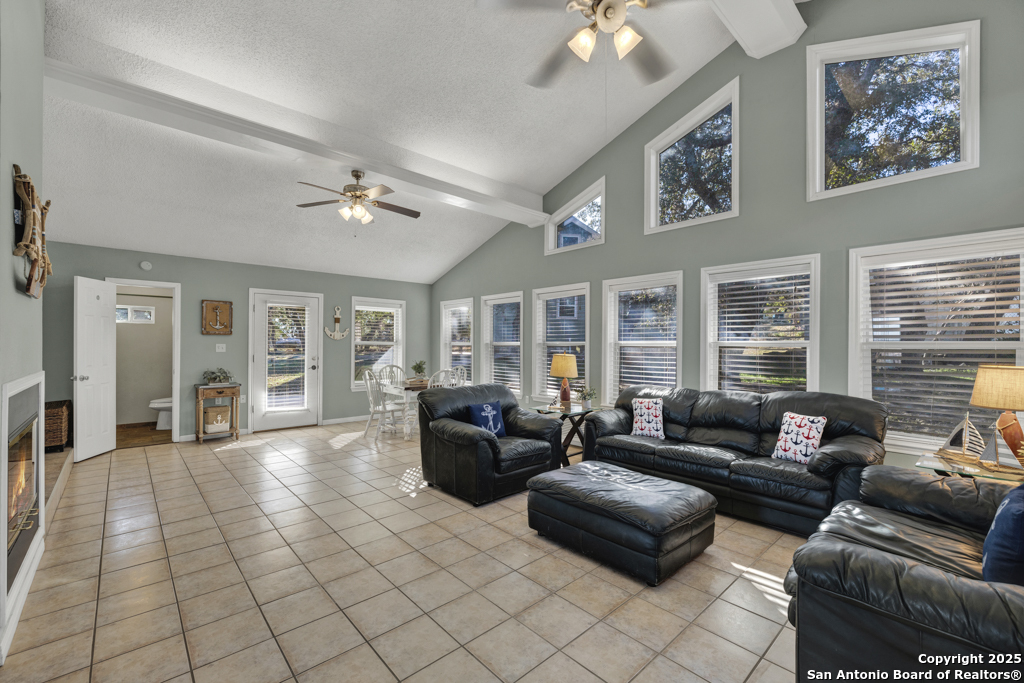 1518 W Lakeside Dr, CANYONLAKE, TX, 78133-5800 | 1831850 | Realty Texas LLC