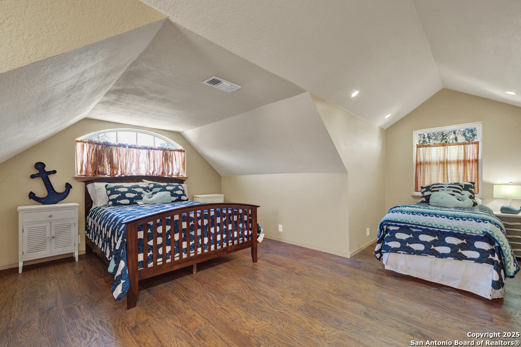 1518 W Lakeside Dr, CANYONLAKE, TX, 78133-5800 | 1831850 | Realty Texas LLC