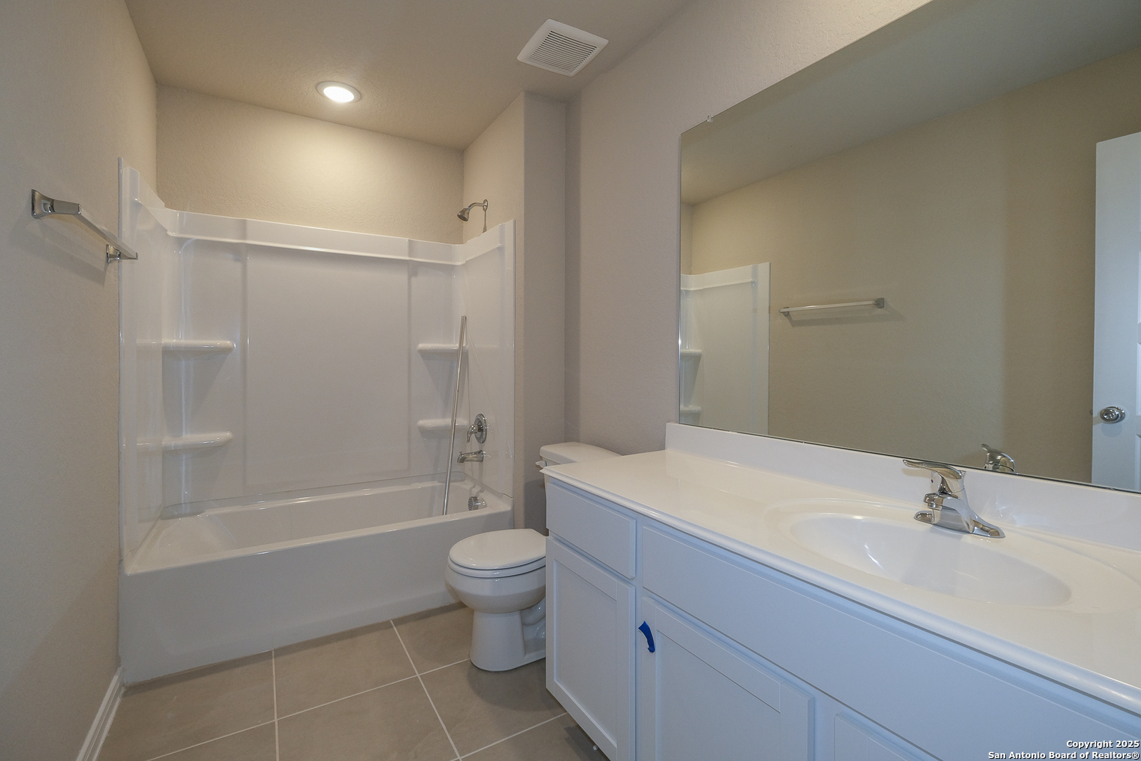112 Cheyenne Drive , Floresville, TX, 78114 | 1832923 | Realty Texas LLC