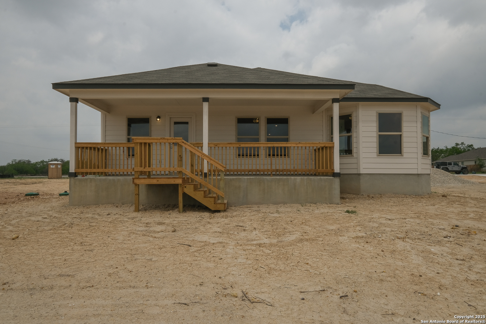 112 Cheyenne Drive , Floresville, TX, 78114 | 1832923 | Realty Texas LLC
