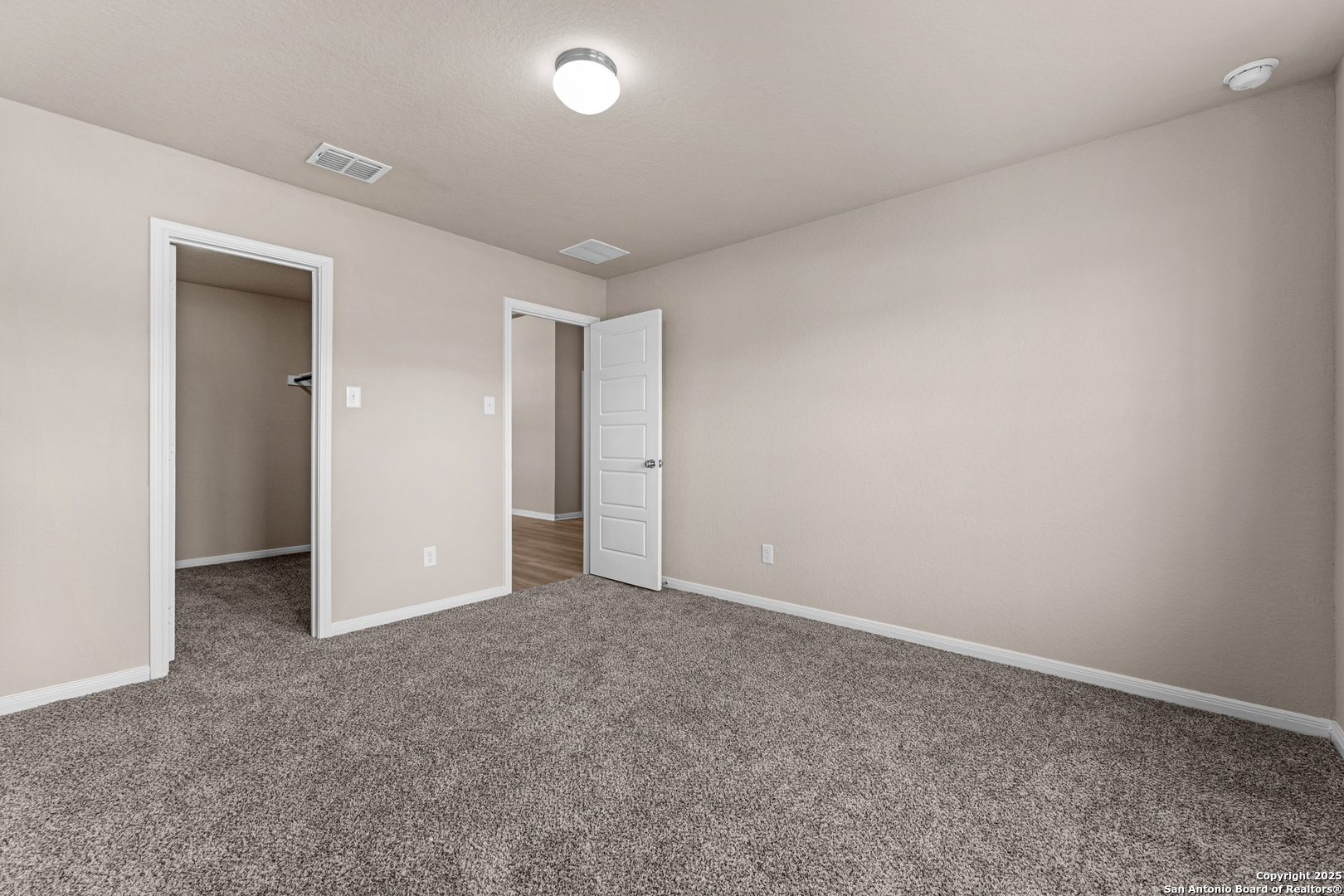112 Cheyenne Drive , Floresville, TX, 78114 | 1832923 | Realty Texas LLC