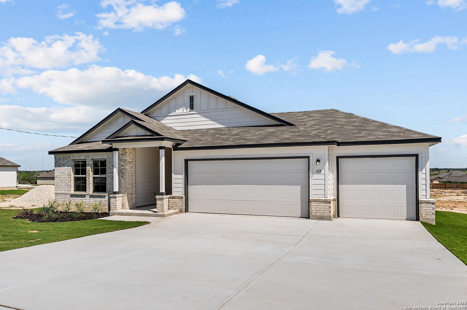 112 Cheyenne Drive , Floresville, TX, 78114 | 1832923 | Realty Texas LLC