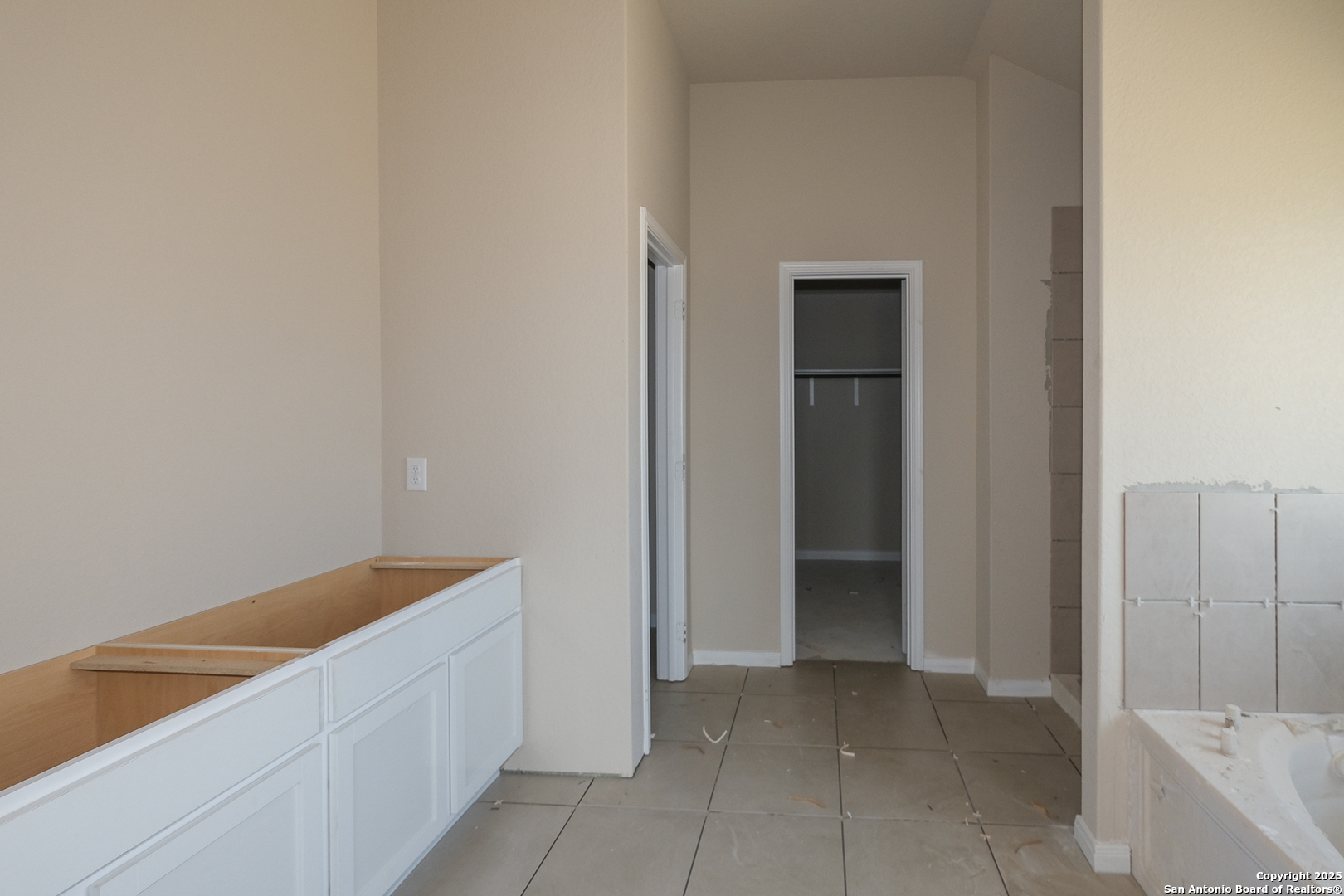 112 Cheyenne Drive , Floresville, TX, 78114 | 1832923 | Realty Texas LLC