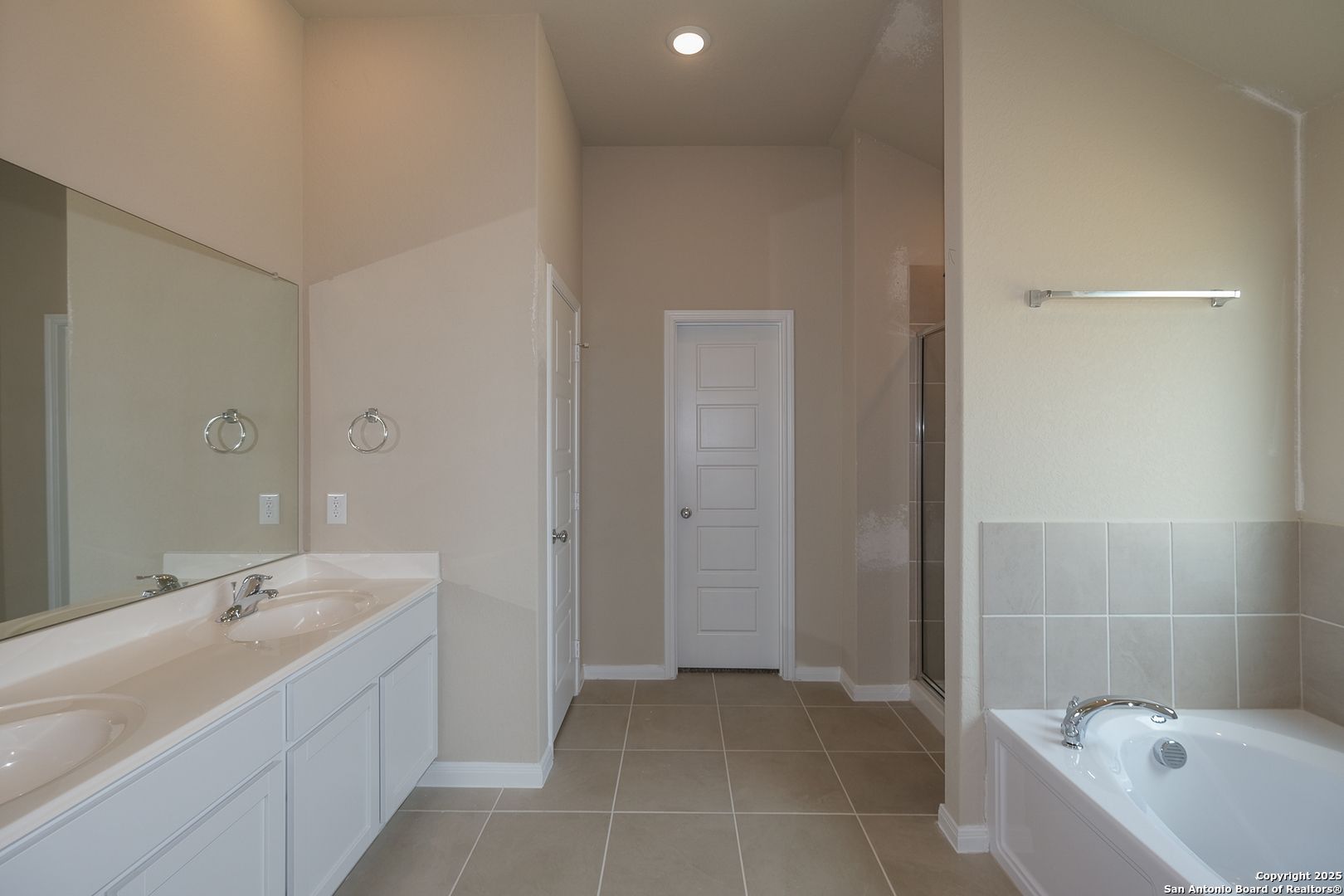 112 Cheyenne Drive , Floresville, TX, 78114 | 1832923 | Realty Texas LLC
