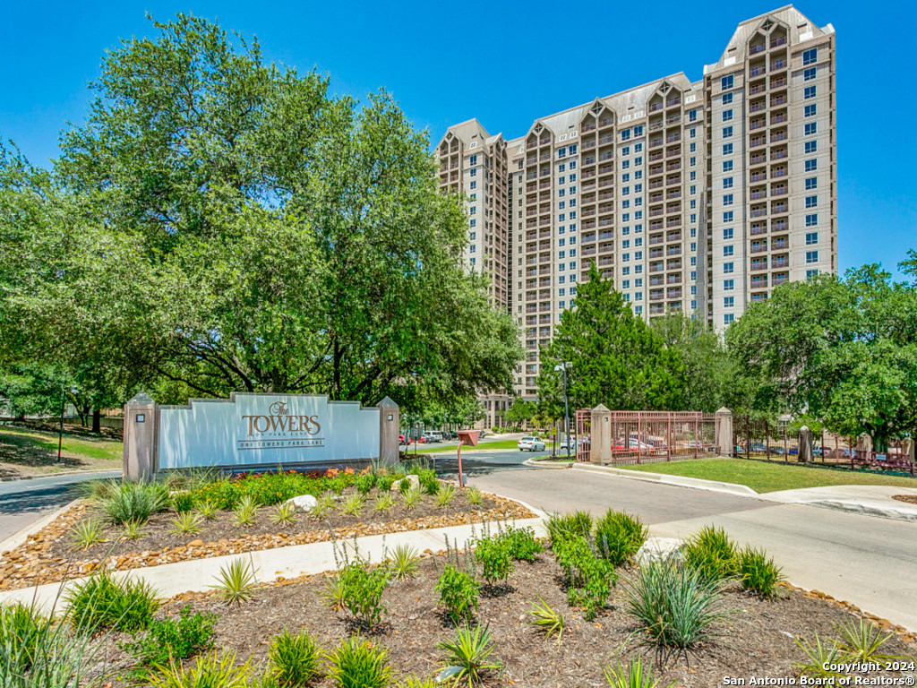 1 Towers Park Ln 301 , San Antonio, TX, 78209-6423 | 1831573 | Realty Texas LLC