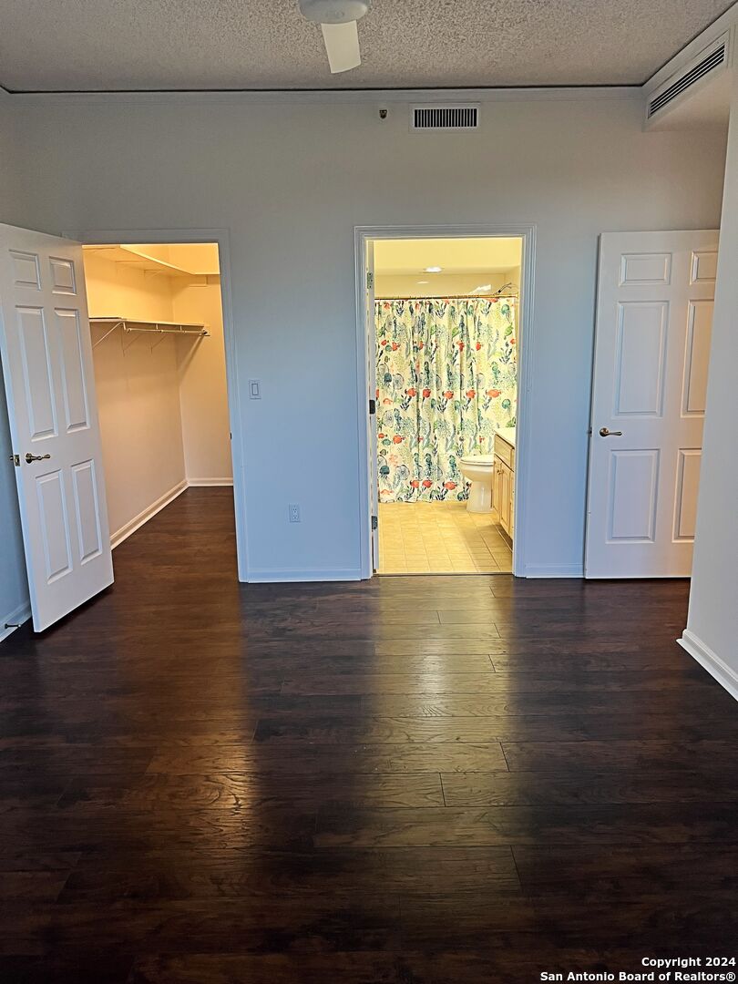 1 Towers Park Ln 301 , San Antonio, TX, 78209-6423 | 1831573 | Realty Texas LLC
