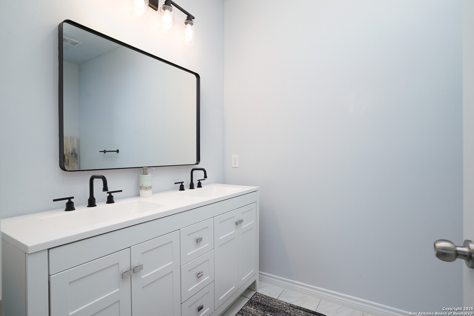 422 K St 105 , San Antonio, TX, 78220 | 1834586 | Realty Texas LLC