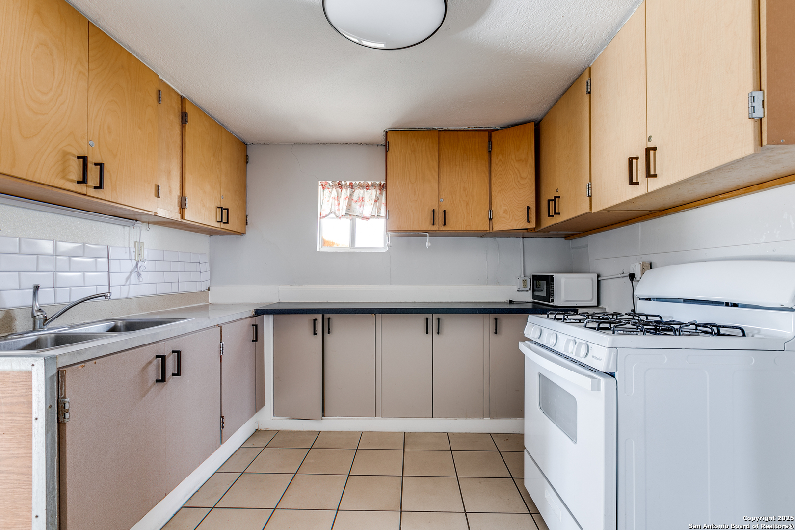 338 Cantrell Dr , San Antonio, TX, 78221-2124 | 1835594 | Realty Texas LLC