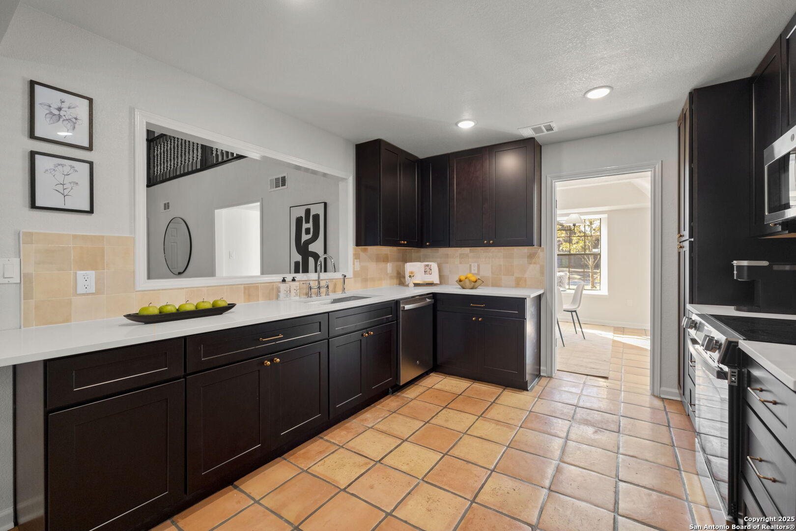 207 Wood Shadow St , San Antonio, TX, 78216-1633 | 1835073 | Realty Texas LLC