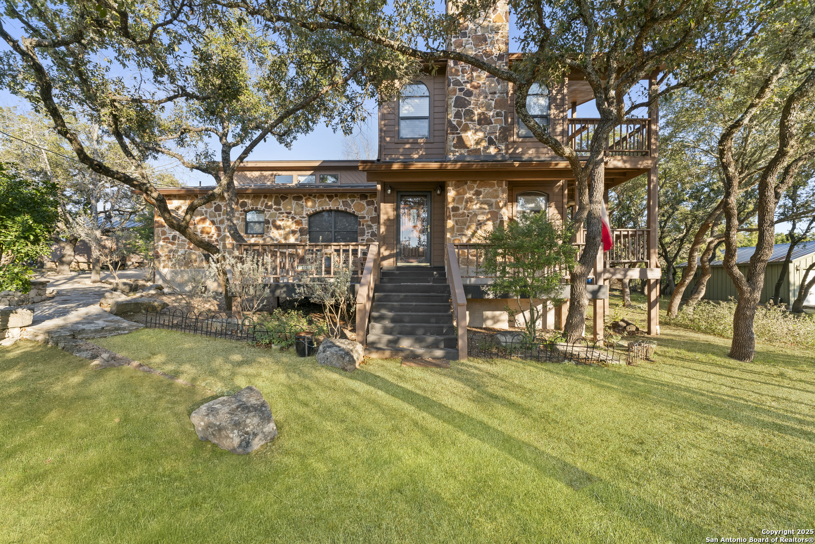 1560 Roadrunner Ln, CANYONLAKE, TX, 78133-2186 | 1835514 | Realty Texas LLC