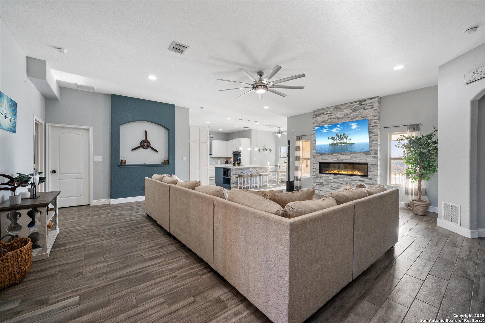 6904 Laura Hts , Schertz, TX, 78154-6234 | 1835426 | Realty Texas LLC