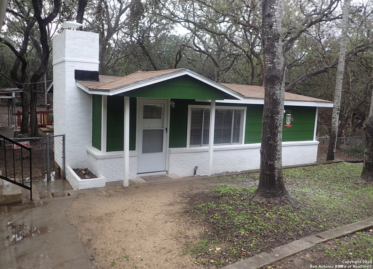 592 Legion Dr , Lakehills, TX, 78063-6923 | 1836346 | Realty Texas LLC
