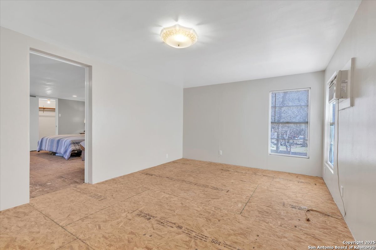 592 Legion Dr , Lakehills, TX, 78063-6923 | 1836346 | Realty Texas LLC