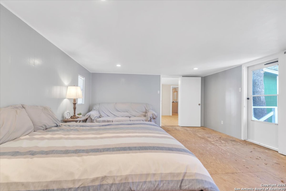 592 Legion Dr , Lakehills, TX, 78063-6923 | 1836346 | Realty Texas LLC