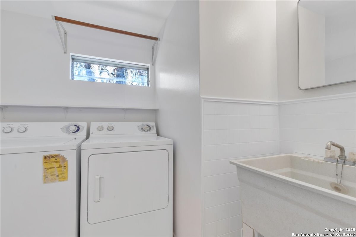 592 Legion Dr , Lakehills, TX, 78063-6923 | 1836346 | Realty Texas LLC