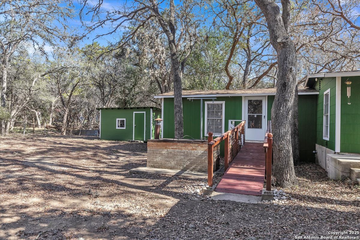 592 Legion Dr , Lakehills, TX, 78063-6923 | 1836346 | Realty Texas LLC