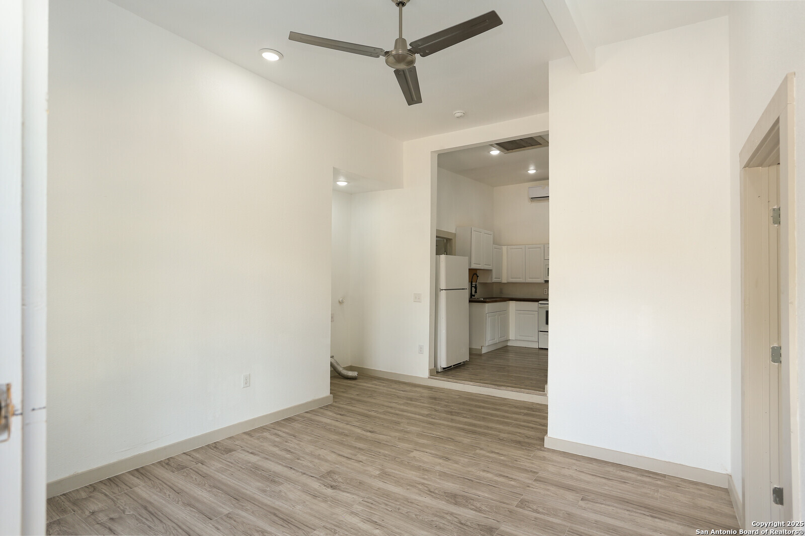 2004 Monterey St , San Antonio, TX, 78207-4262 | 1836174 | Realty Texas LLC