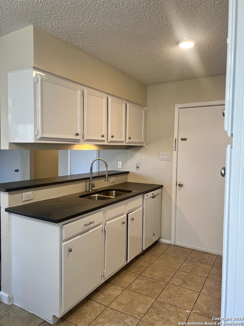 6913 & 6915 Forest Meadow St , San Antonio, TX, 78240-3205 | 1836548 | Realty Texas LLC