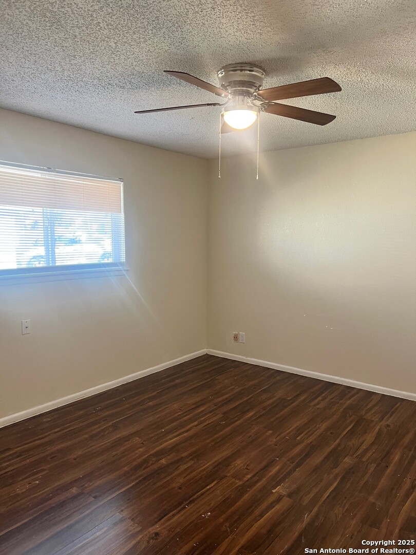 6913 & 6915 Forest Meadow St , San Antonio, TX, 78240-3205 | 1836548 | Realty Texas LLC