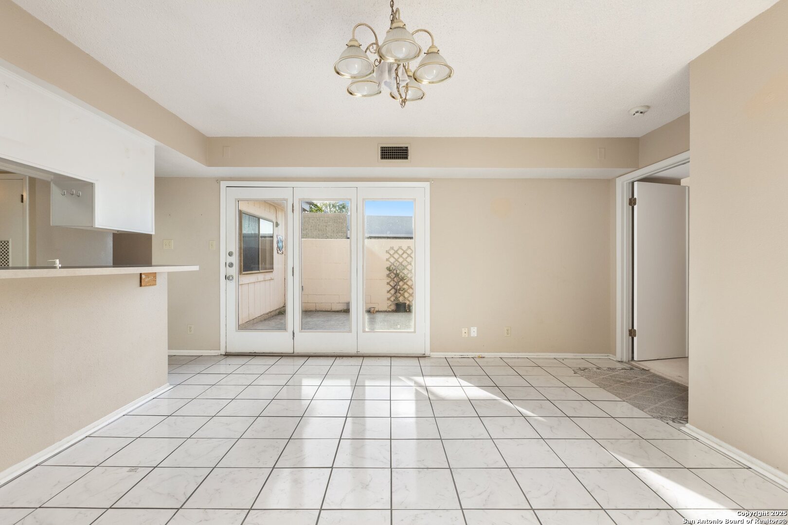 6631 Crown Rdg , San Antonio, TX, 78239-1511 | 1836493 | Realty Texas LLC